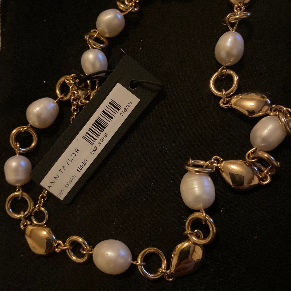 NWT Ann Taylor fresh water pearl gold necklace